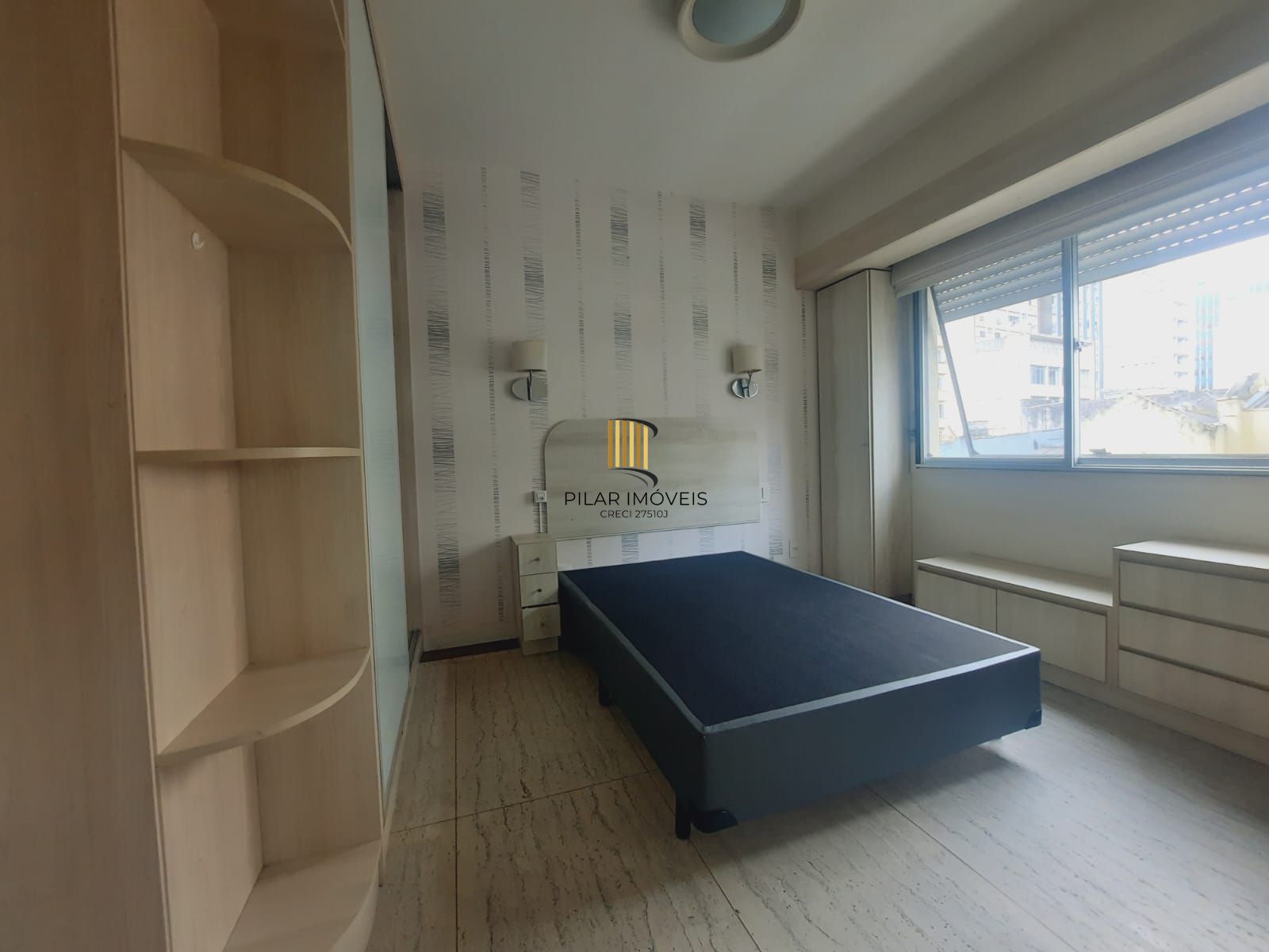 Apartamento mobiliado no Residence Suite Service em Porto Alegre, RS.
