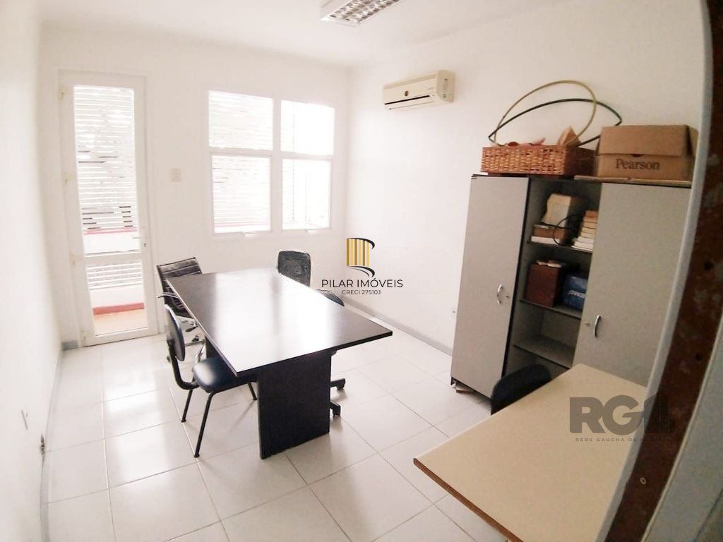 Casa comercial com 12 dormitórios no bairro Teresópolis
