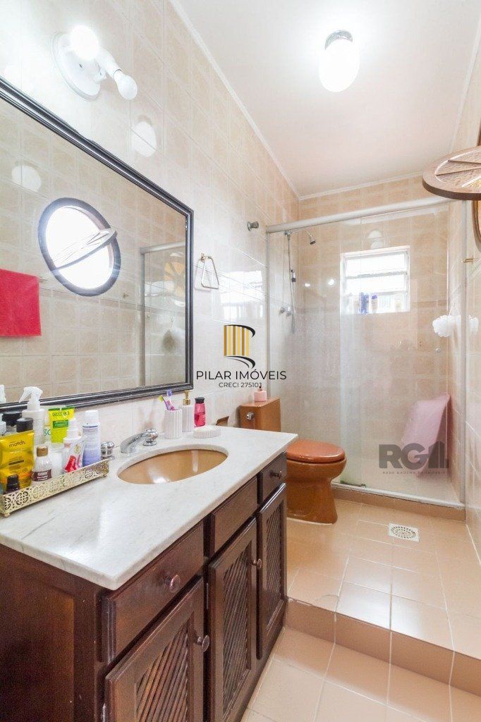 Casa 4 dormitórios no bairro  Aberta dos Morros