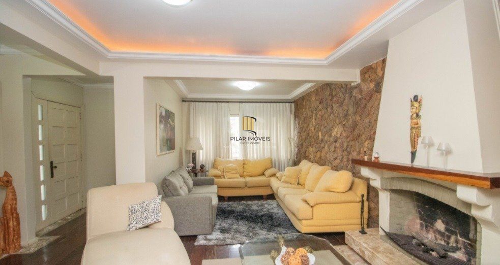 Casa para Venda - 169m², 3 dormitórios, sendo 1 suites, 4 vagas - Ipanema
