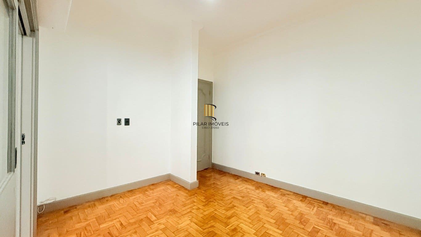 Apartamento de 3 dormitórios à venda em Independência, Porto Alegre