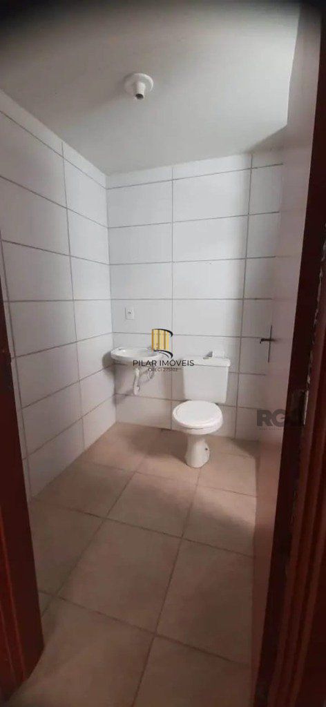 Apartamento de 2 dormitórios no bairro Chapéu do Sol