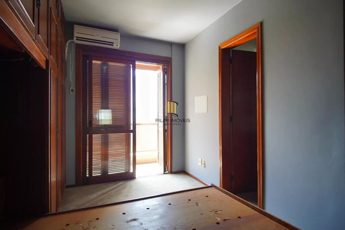 Apartamento de 3 dormitórios à venda em Petrópolis - Porto Alegre