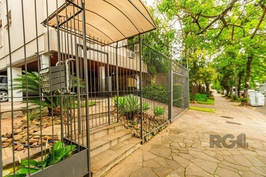 Cobertura 125m² - 3 dormitórios, 2 vagas no bairro Petrópolis