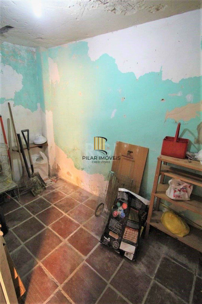 Casa para Venda - 287m², 3 dormitórios, sendo 2 suites, 4 vagas - Nonoai