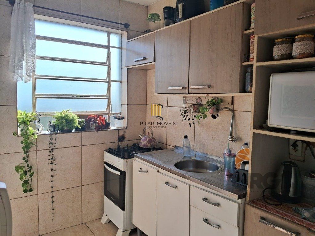 Apartamento de 02 dormitórios com sacada , Teresópolis