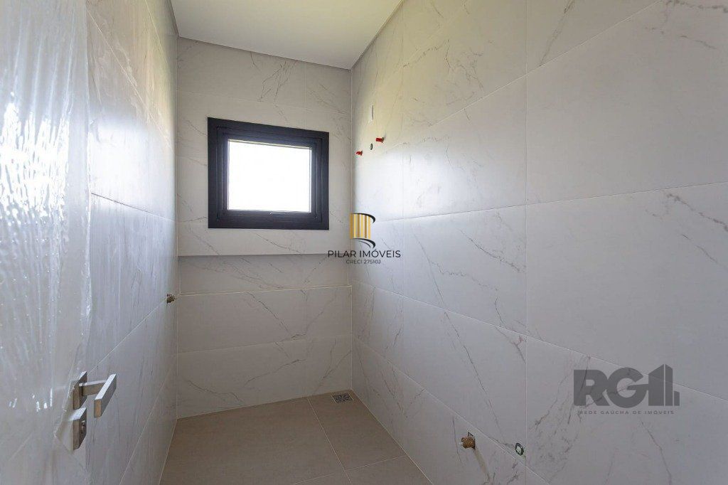 Casa de Condomínio 3 dormitórios no bairro Beira Mar
