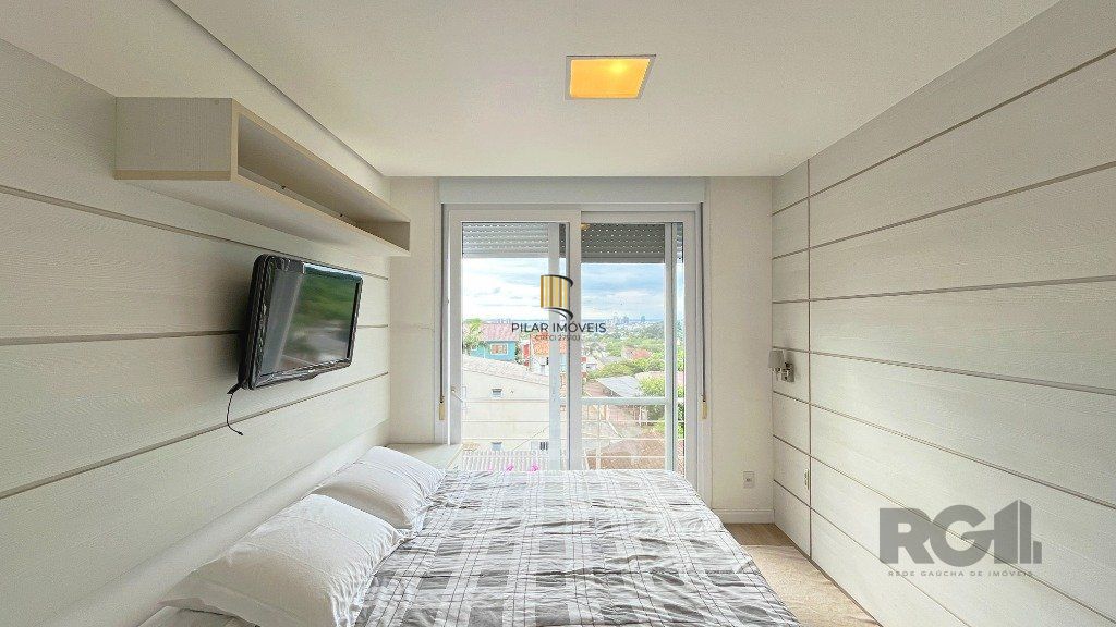 Casa 3 dormitórios no bairro Vila Nova