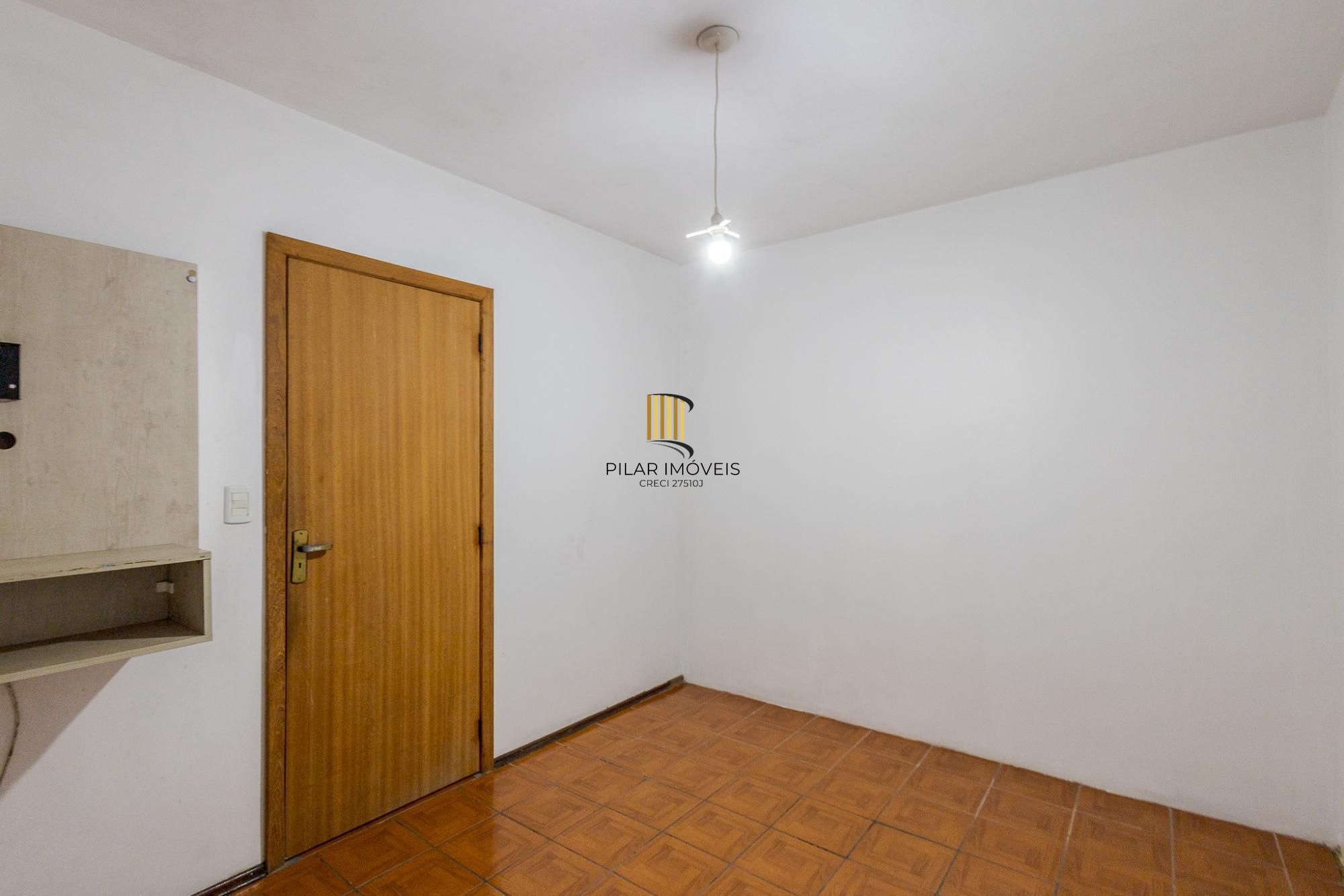 Casa para Venda - 210m², 4 dormitórios, 2 vagas - Petrópolis