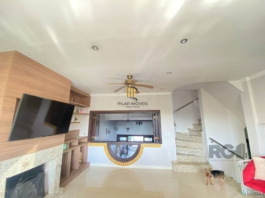 Excelente casa de 300m² com 4 dormitórios no bairro Sarandi. 