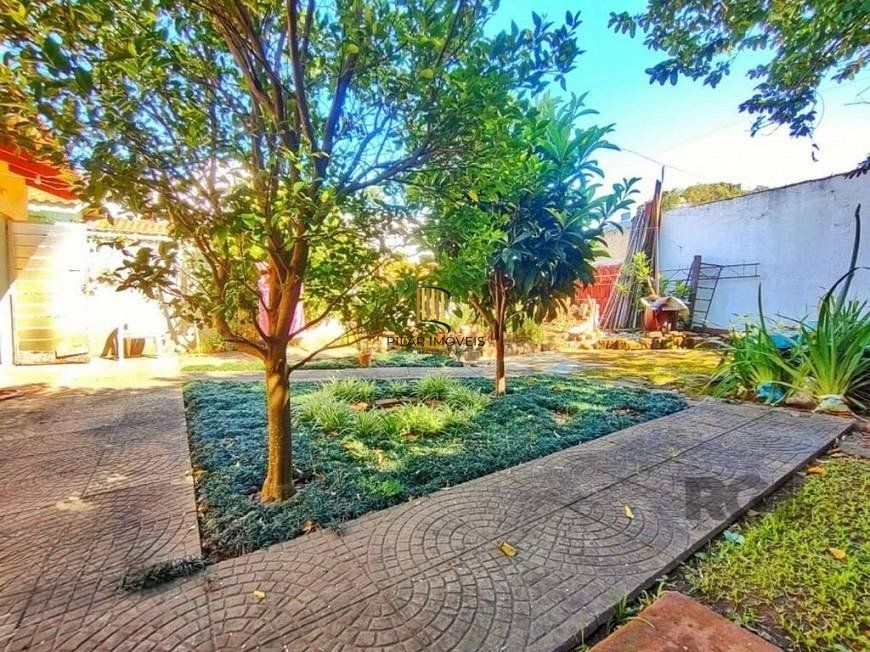 Casa de 3 dormitórios, bairro São Sebastião
