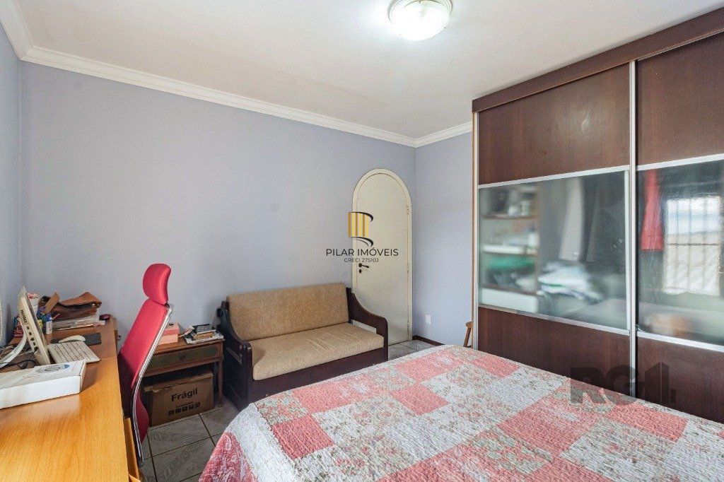 Casa de 3 dormitórios, no bairro Espírito Santo