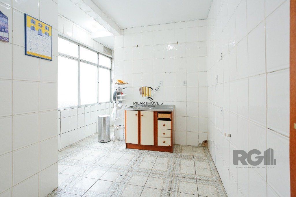 Apartamento de 3 dormitórios, no bairro farroupilha 