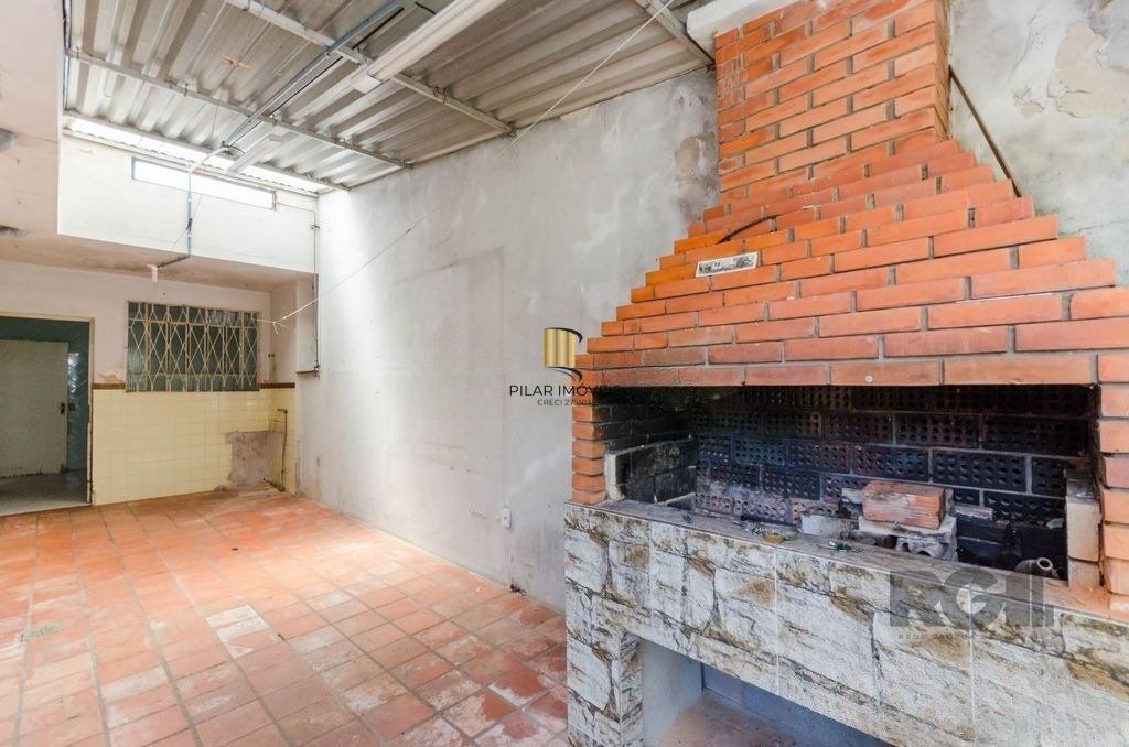 Excelente casa de 318m² com 3 dormitórios
