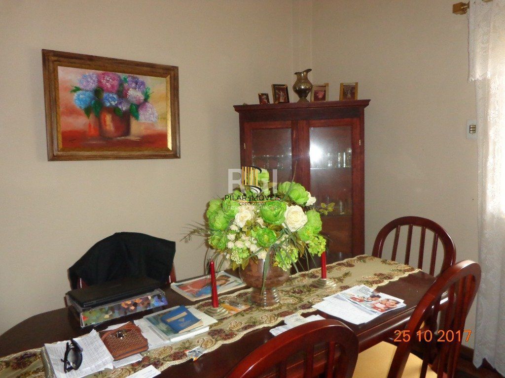 Casa para Venda - 380m², 2 dormitórios, sendo 1 suites, 1 vaga - Nonoai