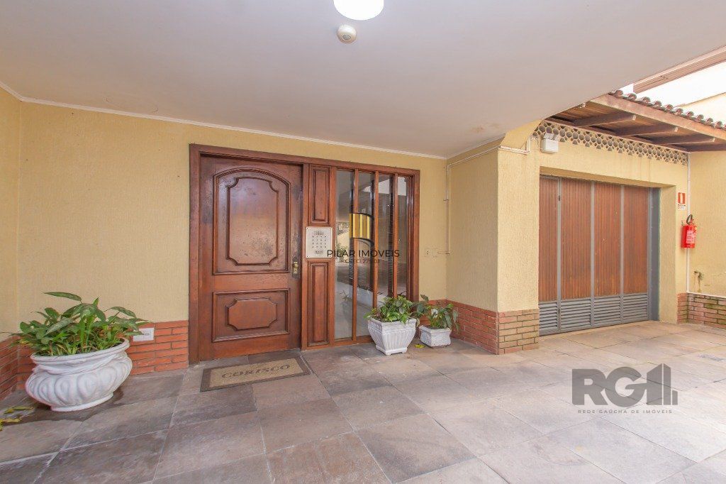 Apartamento 2 dormitórios e 2 banheiros no bairro Santa Cecília