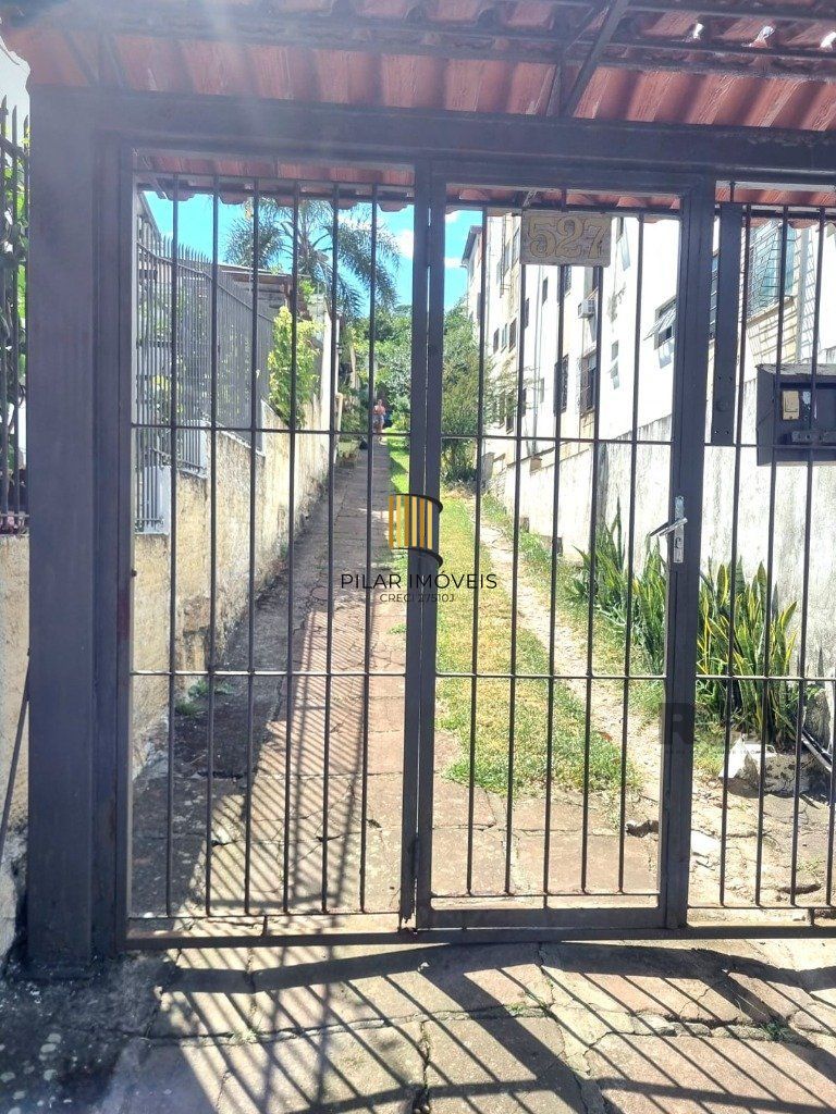 Casa 3 dormitórios no bairro Teresópolis