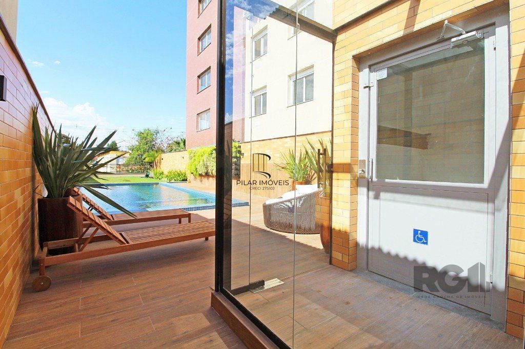 Apartamento 3 dorms à venda Rua Roque Calage, Passo da Areia - Porto Alegre