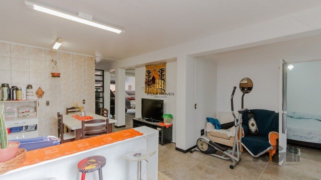 Casa 394m², 4 dormitórios, 4 vagas no bairro Cristo Redentor