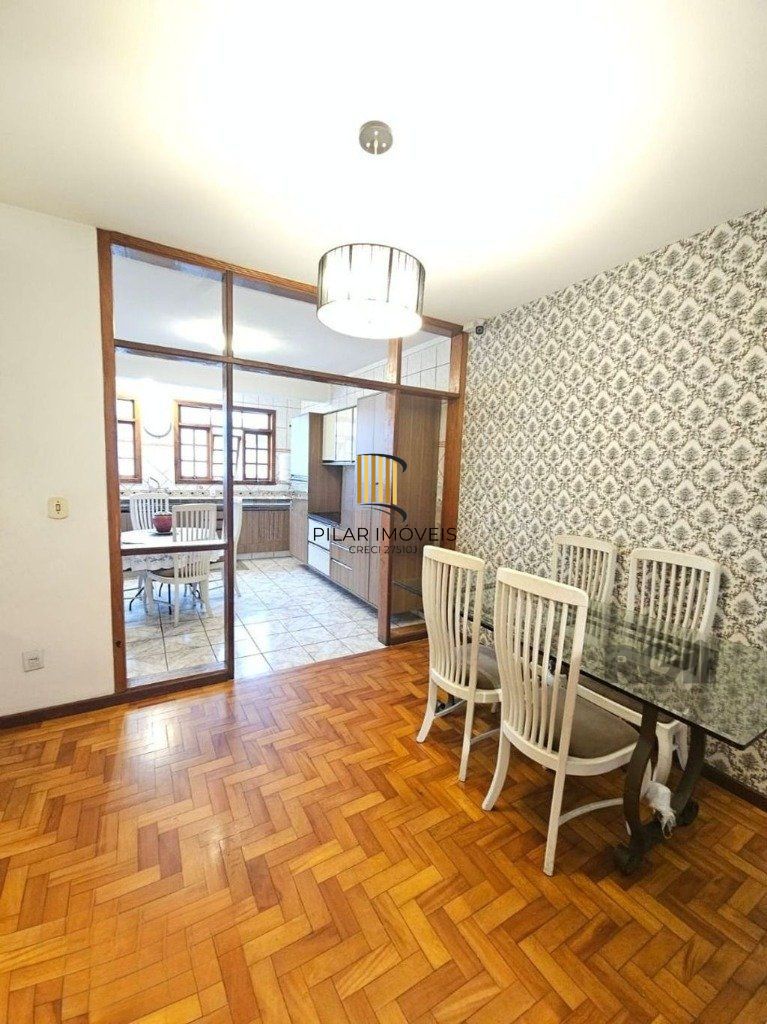 casa de 5 dormitórios no bairro Glória