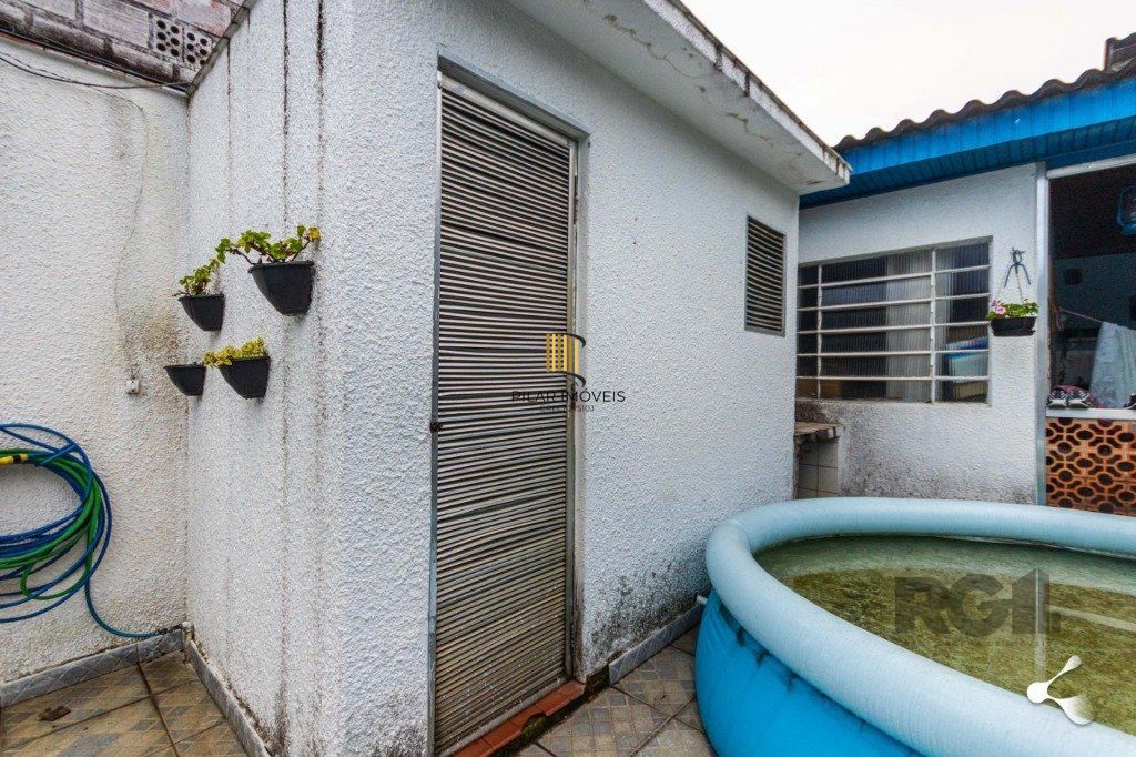 Casa para Venda - 240m², 3 dormitórios, sendo 1 suites, 3 vagas - Cristal