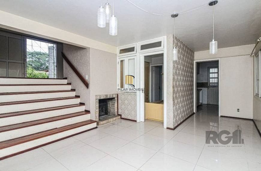 Excelente casa de 147m² com 3 dormitórios, 4 vagas e 1 piscina. - Pilar Imóveis