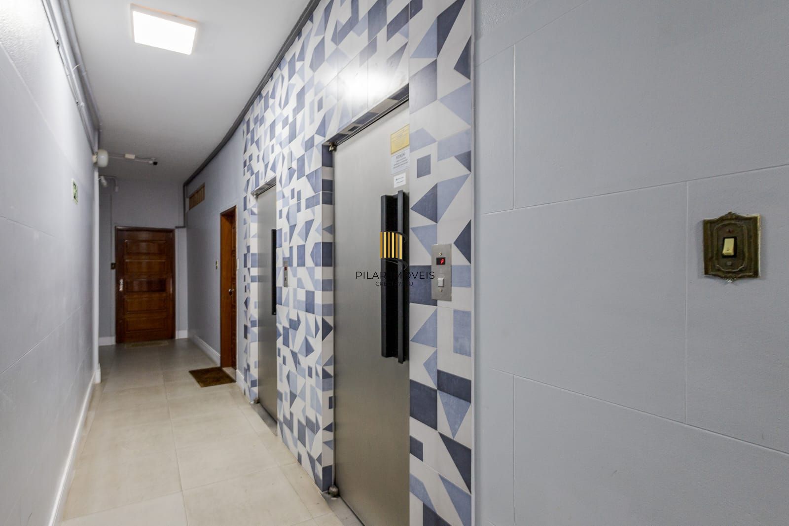 Apartamento de 80 m²semi mobiliado, 3 dormitórios e 1 suíte no Centro Histórico