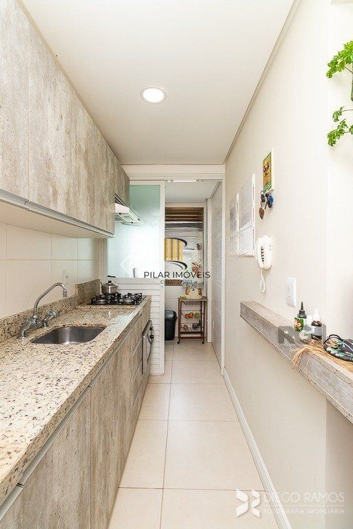 Apartamento à venda com 3 quartos 74 m²  Avalia imóvel no negócio Alto Padrão Rua Casemiro de Abreu, Moinhos de vento, Porto Alegre
