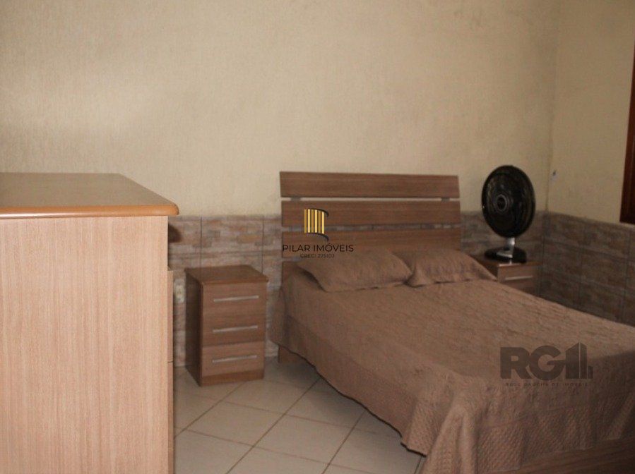 Casa 179m², 3 dormitórios, 3 vagas no bairro Parque Santa Fé
