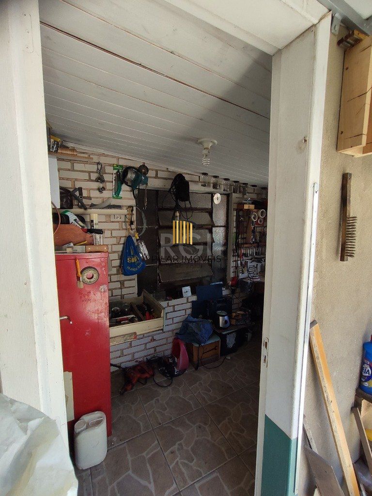 Casa para Venda - 142.8m², 4 dormitórios, 5 vagas - Teresópolis