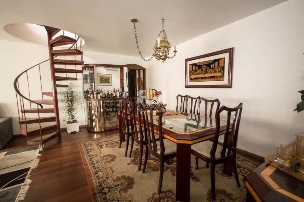 Cobertura para Venda - 237.88m², 3 dormitórios, sendo 1 suites, 2 vagas - Moinhos de Vento