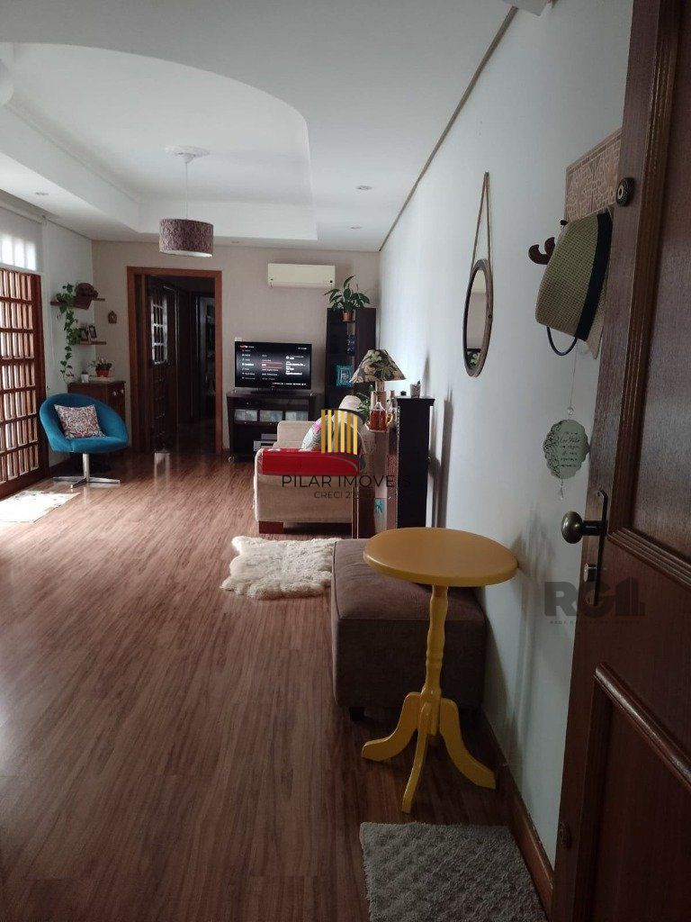 Apartamento de 3 dormitórios no bairro Petrópolis