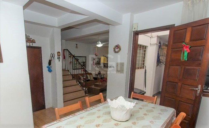 Casa para Venda - 240m², 3 dormitórios, sendo 1 suites, 3 vagas - São Sebastião