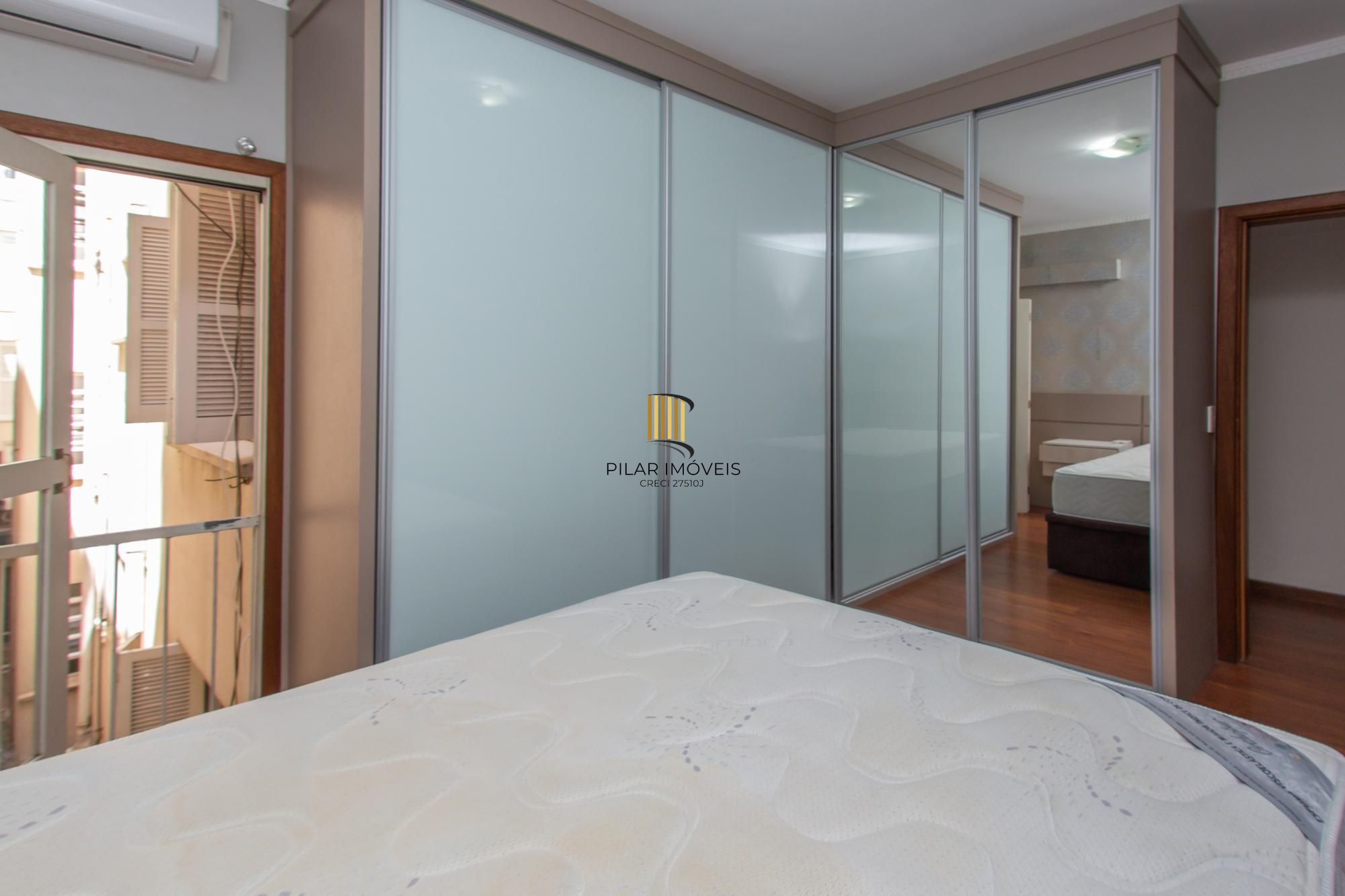 Apartamento 02 dormitórios próximo ao hospital Moinhos