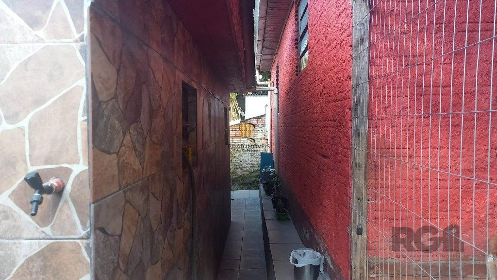 Casa 3 Dormitório(s) Bairro Santa Corona