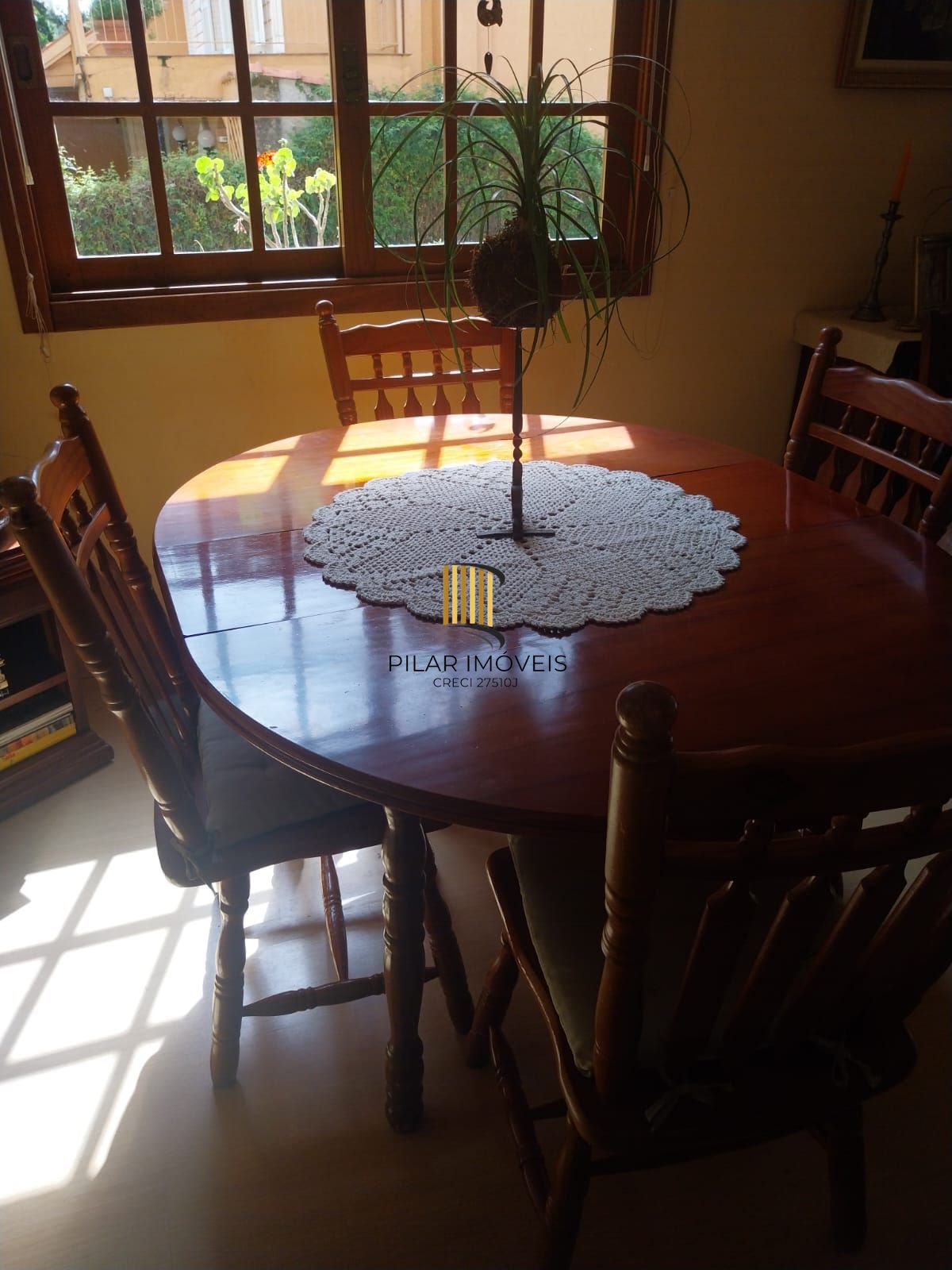Apartamento Mobiliado com 2 dorm., 02 vagas à Venda no Bairro Planalto em Gramado