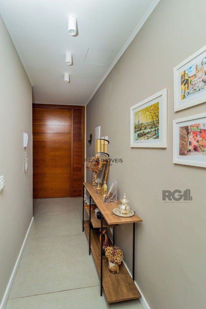 Casa Condominio para Venda - 221,59m², 3 suítes, 2 vagas - Teresópolis