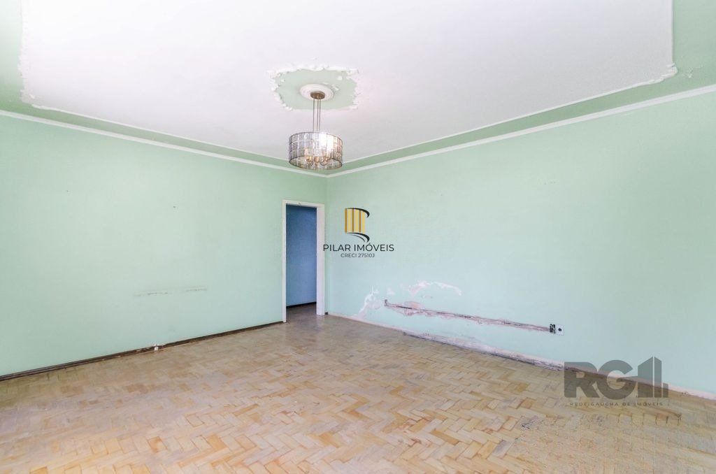 Excelente casa de 318m² com 3 dormitórios