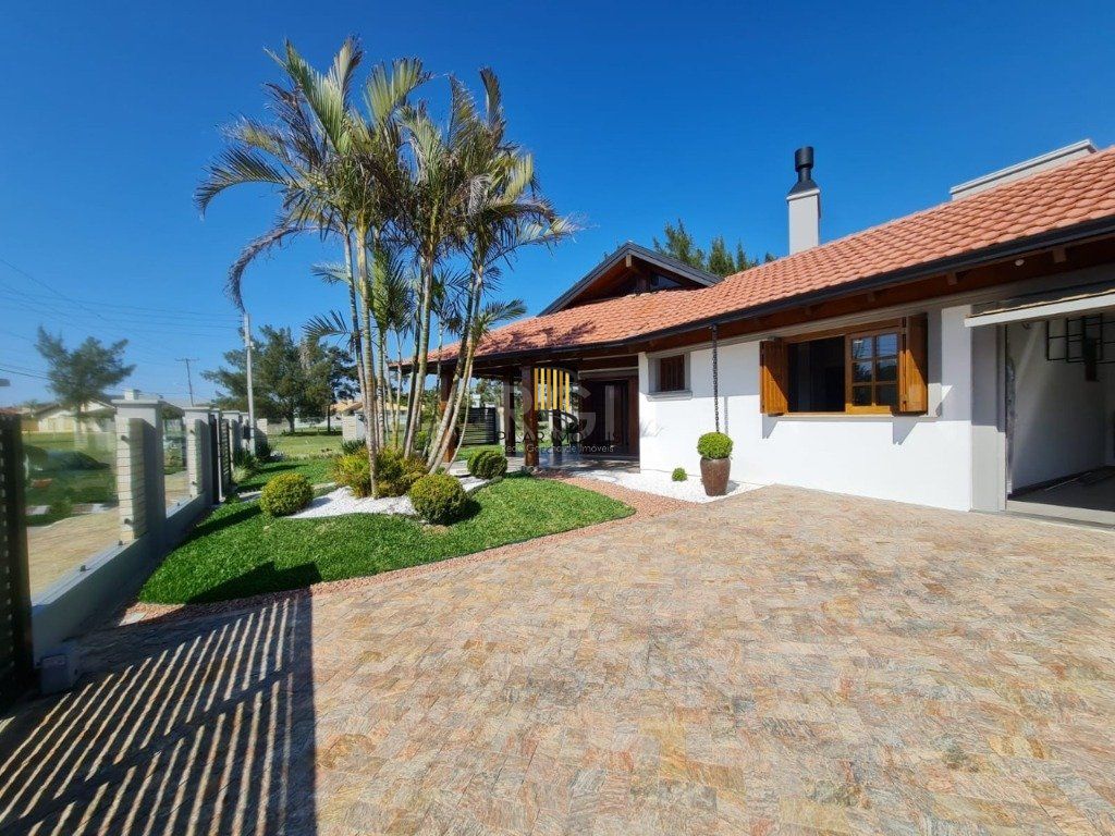 Excelente casa na praia de Atlântida/RS