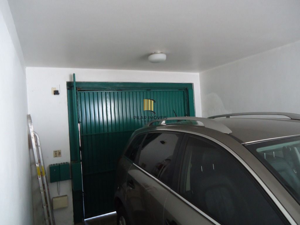 Casa para Venda - 750m², 4 dormitórios, sendo 2 suites, 5 vagas - Santa Tereza