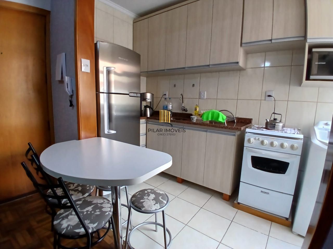 Apartamento de 01 dormitorio mobiliado na bairro passo daa reia - Porto Alegre /RS.