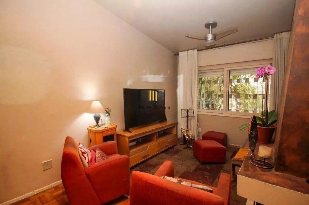 Casa com 3 dormitórios no bairro Medianeira - Pilar Imóveis
