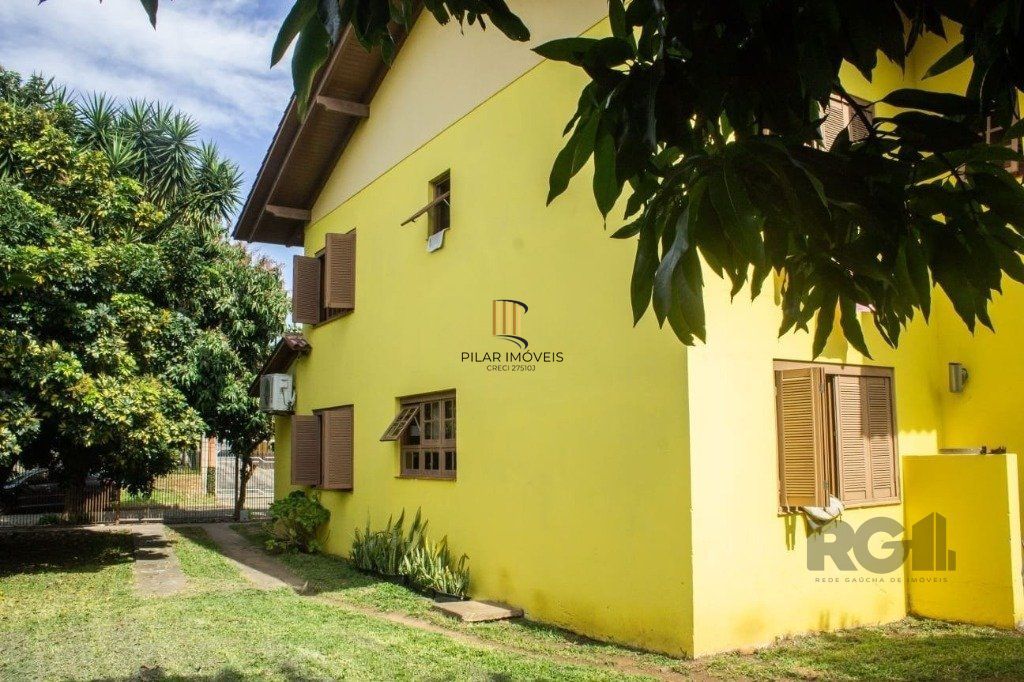 Casa 298m² - 4 dormitórios, 3 vagas na Zona Norte