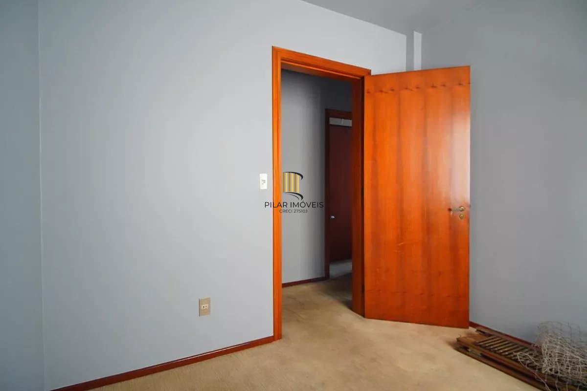 Apartamento de 3 dormitórios à venda em Petrópolis - Porto Alegre