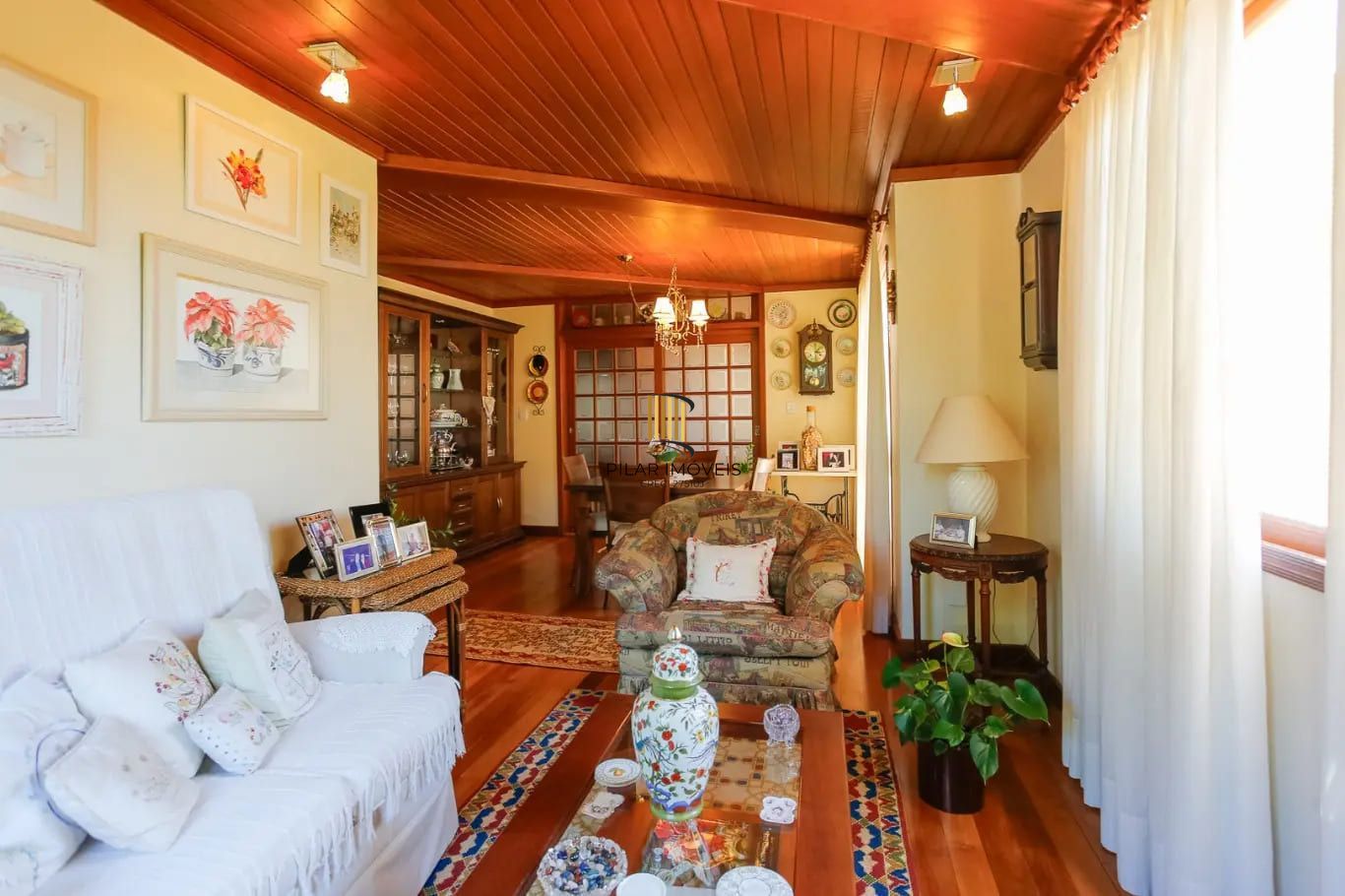 Casa com 3 dormitórios no Bairro Tristeza, em Porto Alegre