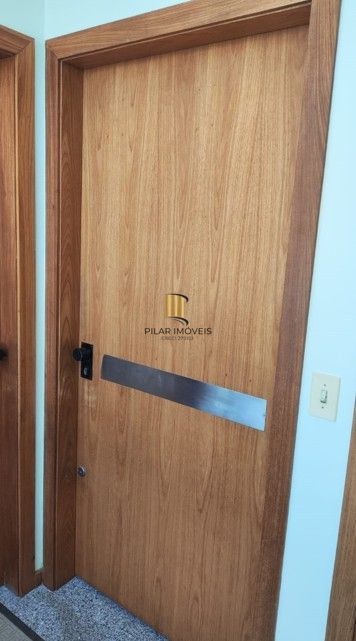 Sala Comercial com vaga coberta no Bairro Menino Deus Porto Alegre