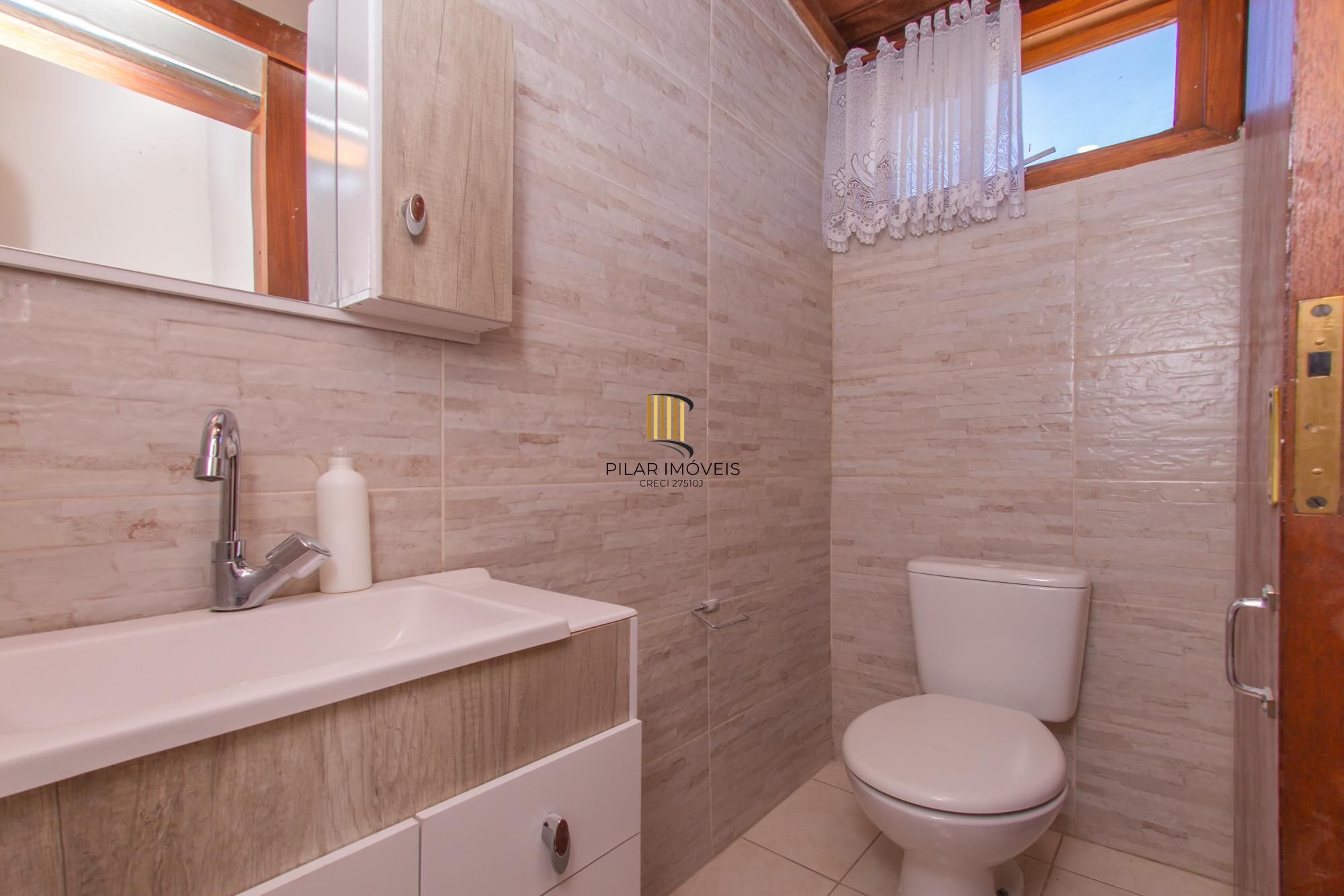 Cobertura de 02 dormitorios no bairro Medianeira- Porto Alegre /RS