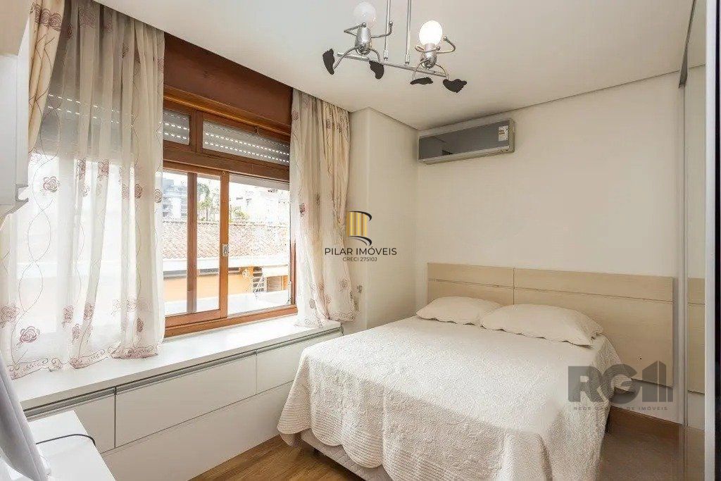 Casa com 3 dormitórios no bairro Jardim Lindóia