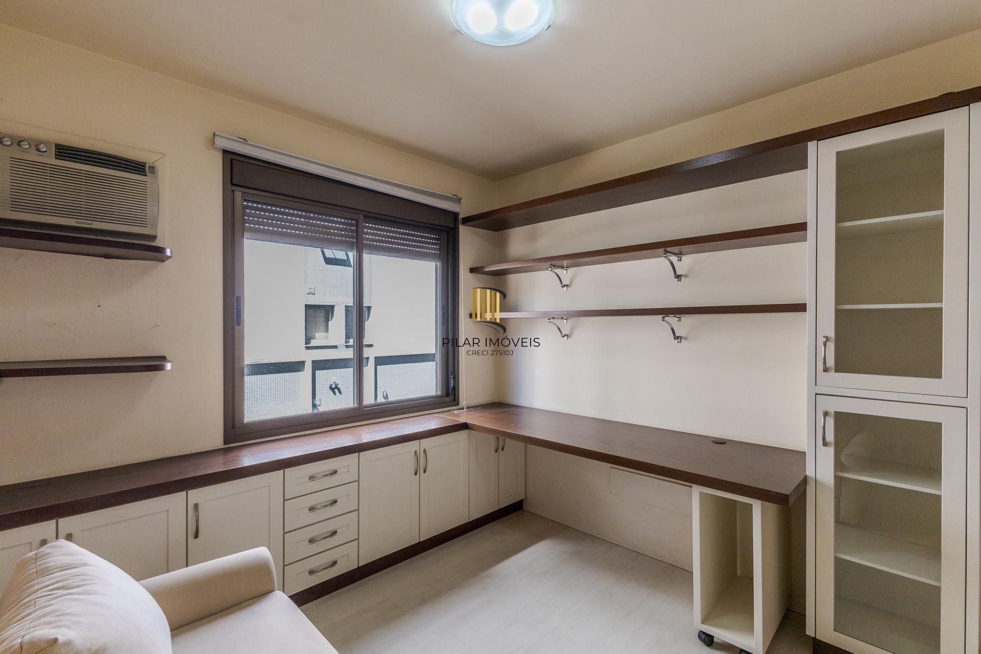 **Apartamento Mobiliado à Venda no bairro Bela Vista em Porto Alegre, RS**