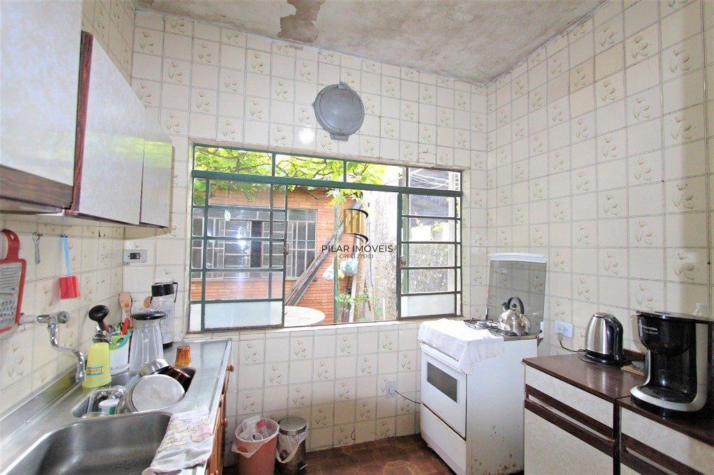 Casa para Venda - 187m², 3 dormitórios, sendo 1 suites, 2 vagas - Jardim São Pedro